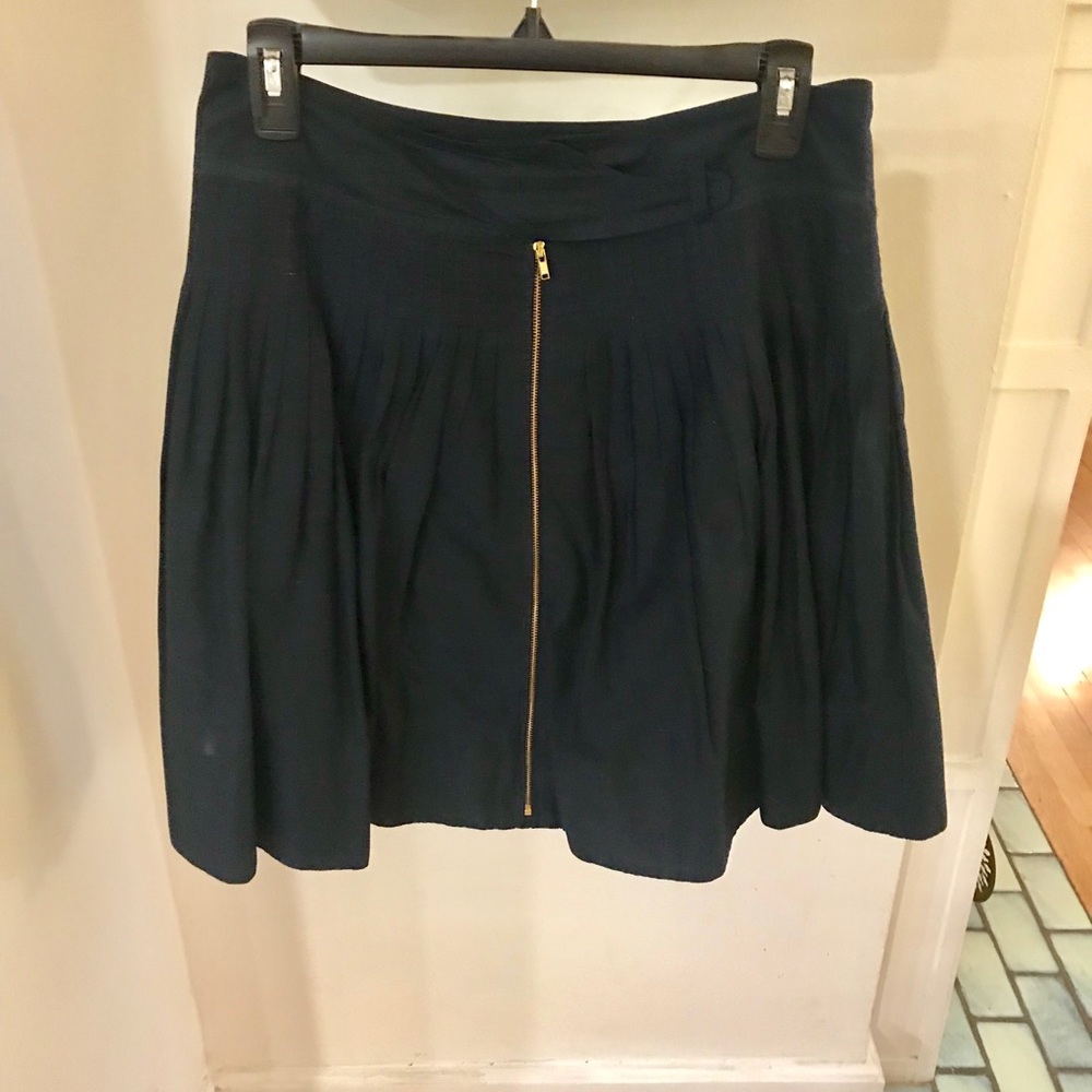 Leifsdottir navy skirt, size 8